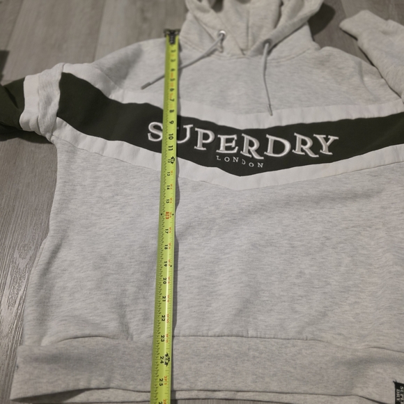 Superdry Light Gray and Dark Green Women's Hoodie - Picture 5 of 9